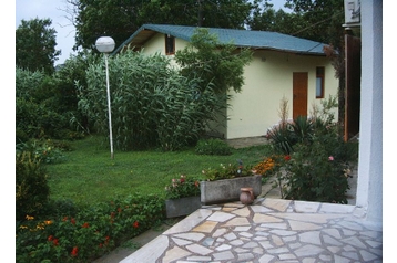 България Chata Sveti Konštantin i Elena, Екстериор
